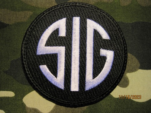 SIG SAUER HOOK BACK PATCH SIG CIRCLE BLACK USED GOOD CONDITION