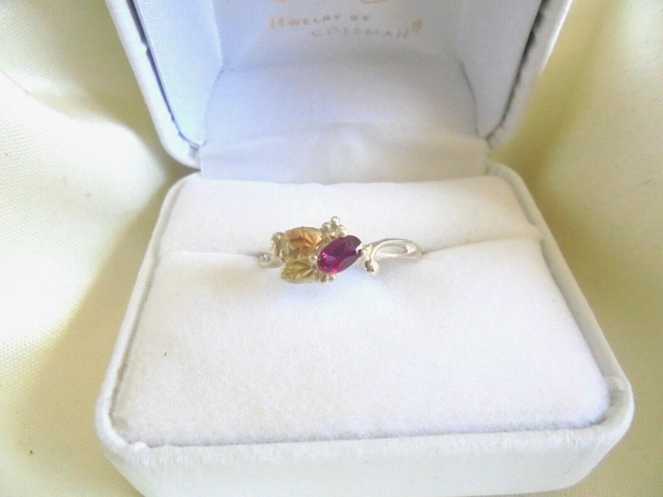 Black Hills DORADO NACIMIENTO ENERO - Piedra Talla - 5, 6, 7, - 9, 10 Foto 2 de 4