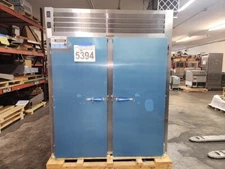 5394 New S/D Perfect  Traulsen Roll-in Refrigerator and Warmer SRIDH232LPUT-FHS