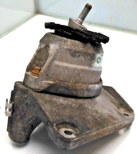 BMW 520d / e61 / 177PS / MOTORLAGER MOTOR LAGER HALTER / 6769874 (OT178)
