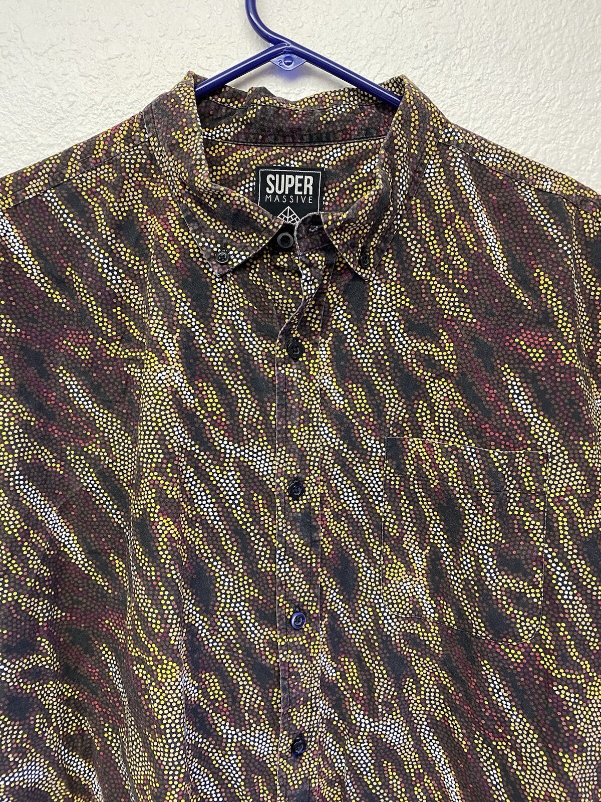 Super Massive Button Down Shirt  Geometric Mens X… - image 4