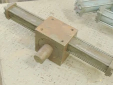 360deg. Back + Forth HD Hydraulic Cylinder Actuator FLO-TORK Mdl.GQ 17800