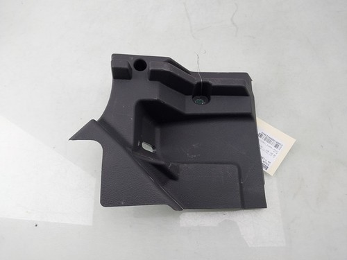Seat side bottom trim