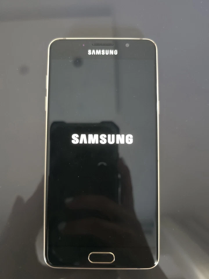 Samsung Galaxy A5 (2016) · 16GB, foto 1 di 5