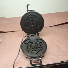 Vintage Vitantonio Mickey Mouse Waffle Iron Mickey’s Waffler