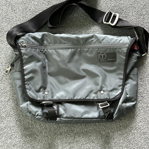 Tumi Messenger Bag Gray 16" Nylon Men Laptop Travel Shoulder Bag T-Tech