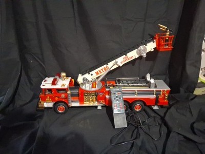 New Bright RC Fire Engine MFD No 2 Snorkel Metro w/ Remote VTG works fully