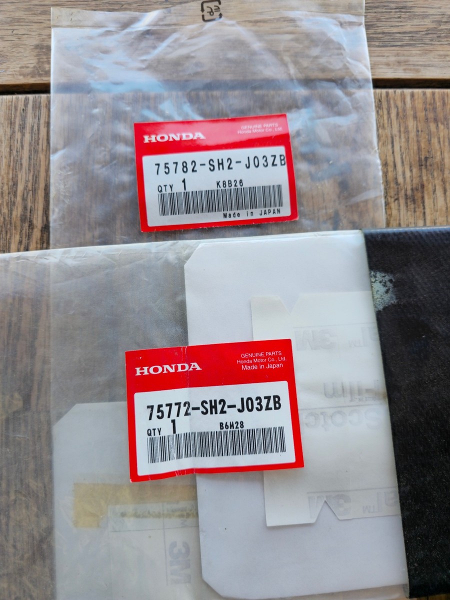 88-91 JDM OEM CRX DOHC VTEC PFI Door Decals 75772-SH2-J03ZB 75782