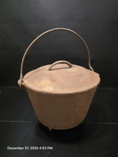 Antique Cast Iron Kettle Pot #7 w/ Lid & Bail Handle 3-Leg Cauldron Campfire