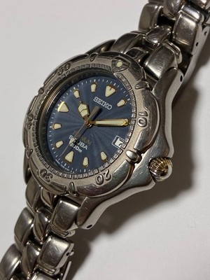 SEIKO Titanium Diver Men s Quartz Watch 42mm Screw-Down Crown Used