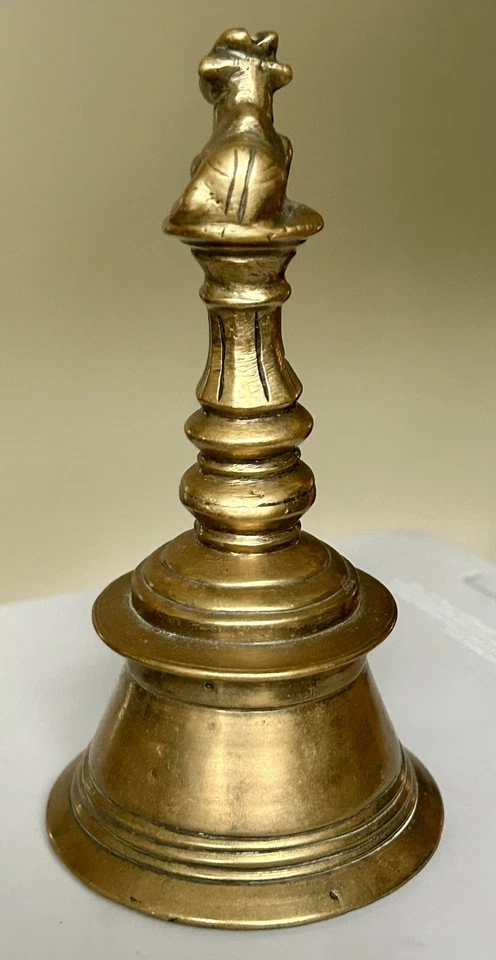 "Campana de mano Nandi de latón antigua antigua rara coleccionable de 5"" de alto" Foto 2 de 4