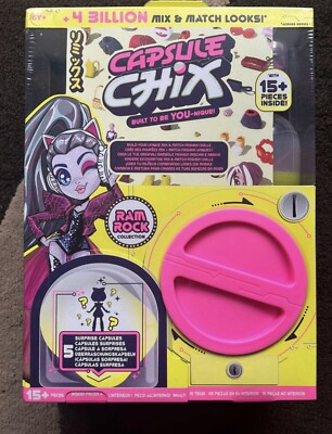 Capsule Chix Build Your Own Surprise Modepuppe - Strg + Alt + Magic Collection