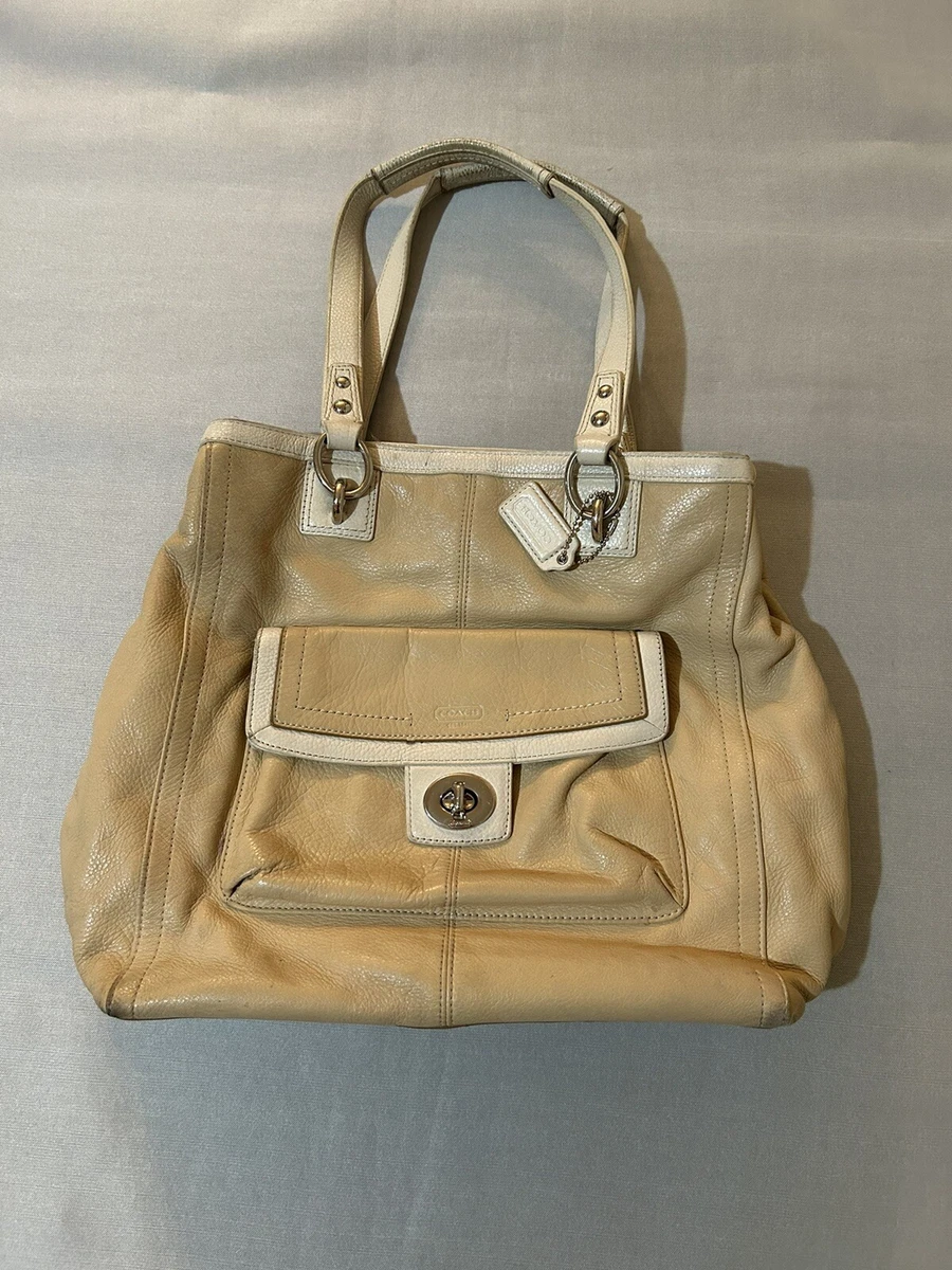 Beige coach best sale purse