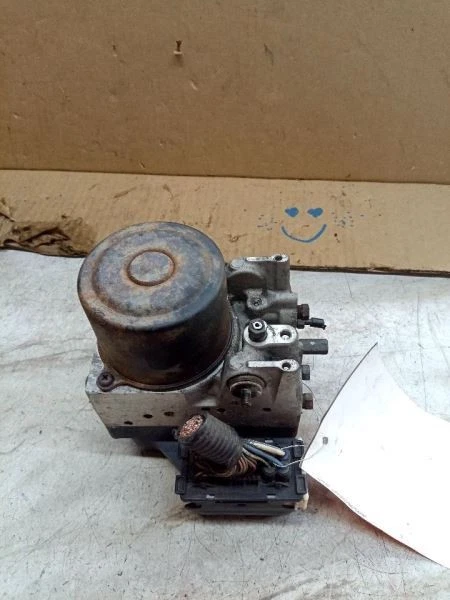 Anti-Lock Brake Part Actuator And Pump Assembly Fits 04-06 LEXUS RX330 191336 - Image 2 of 4