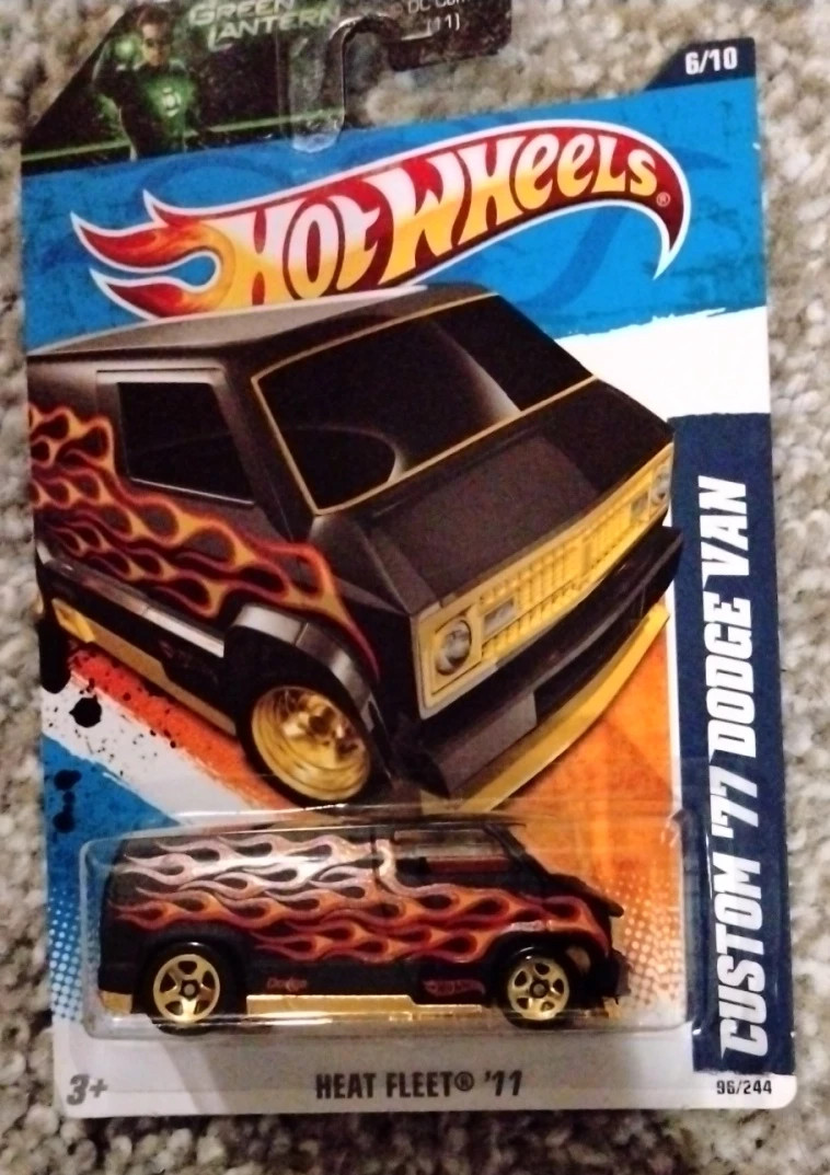 Hot Wheels 2011 Heat Fleet Burgundy Red Flames Custom ‘77 Dodge Van #96 A1