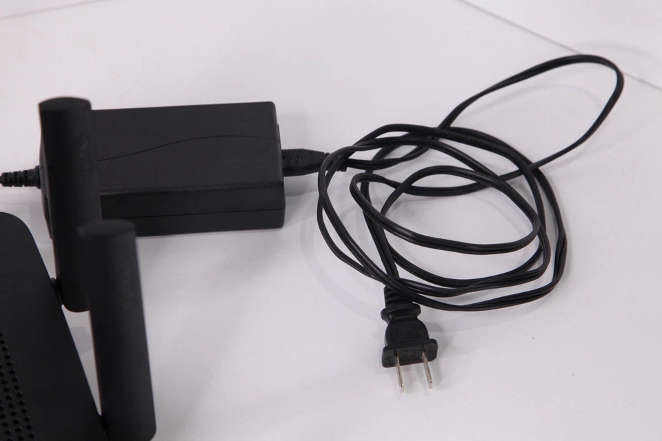 Linksys AC5000 Mu MIMO 5.0 GHz Tri Band Quad Stream WiFi Router Ea9400 - Image 3 of 4