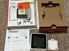 Honeywell Home T5 Smart Thermostat - RTH8800WF ASIS READ DESCRIPTION!