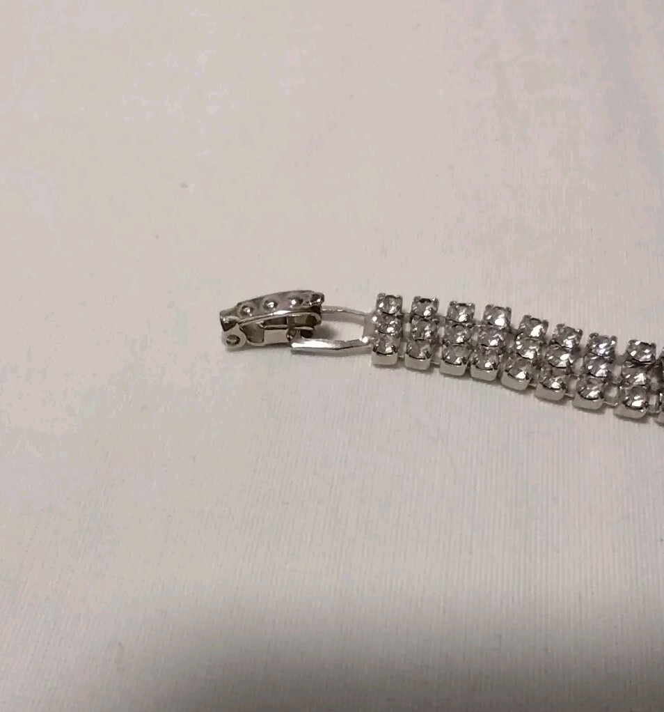 Jacque Cierra Quartz Watch Set Rhinestone Bracelet Earrings  display picture 3