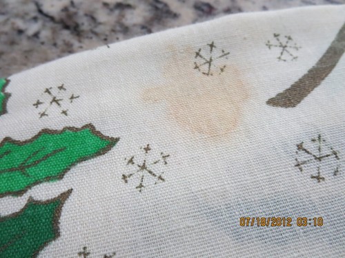 SET OF SIX HOLIDAY NAPKINS--17" SQUARE---HOLLY DESIGN---#R5-1 - Picture 7 of 24