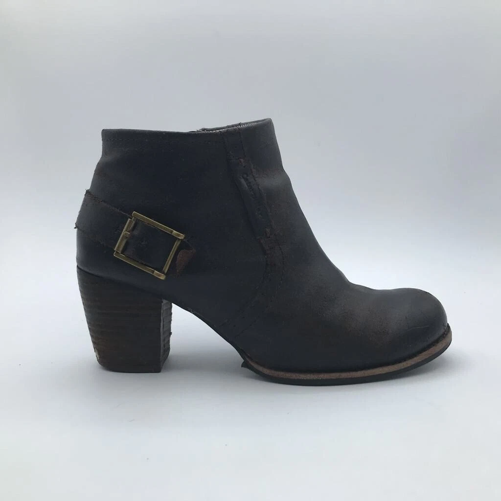 Caterpillar high heel boots hotsell