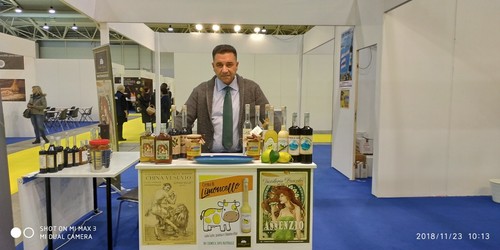 NOCINO - LIQUORE DI NOCI DEL VESUVIO A 40° 100% NATURALE NO CHIMICA da 700CC - Foto 2 di 2