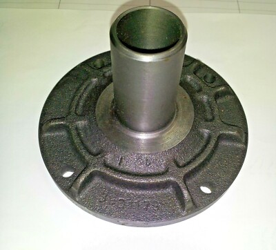 WT304-6 OEM SM465 BEARING RETAINER WITH SEAL