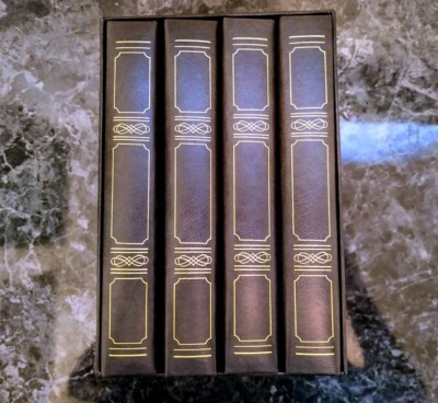 VTG POSTCARD ALBUM SET ARCHIVE W/ SLIPCASE -HOLDS 120 POSTCARDS SIZE- 3.5 x 5