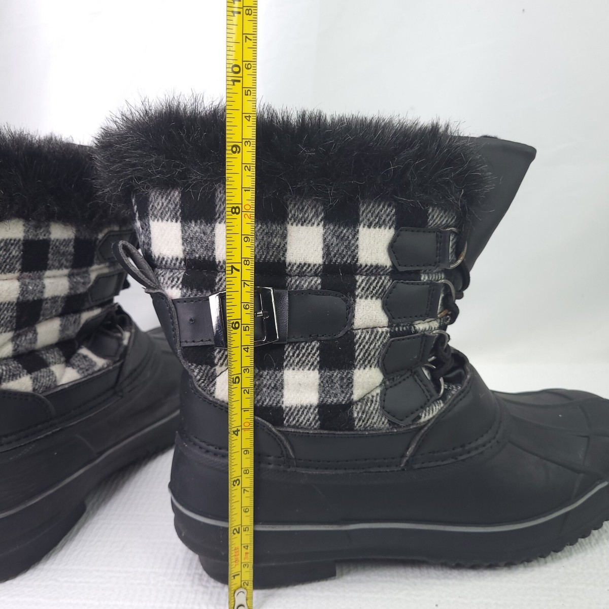 Torrid Black Plaid Faux Fur Trim Lace Duck Boots Ankle 