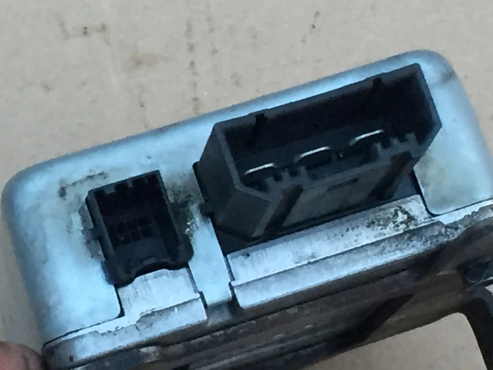 Steuergerät EPS Servo Steuergerät Schloss Hyundai IX35 Bj:2010   56345-25510 - Bild 4 von 4