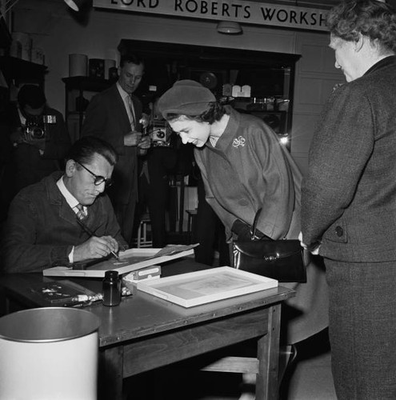 #ad Queen Elizabeth II watches a craftsman at work during a visit to a Old Photo AU $9.00