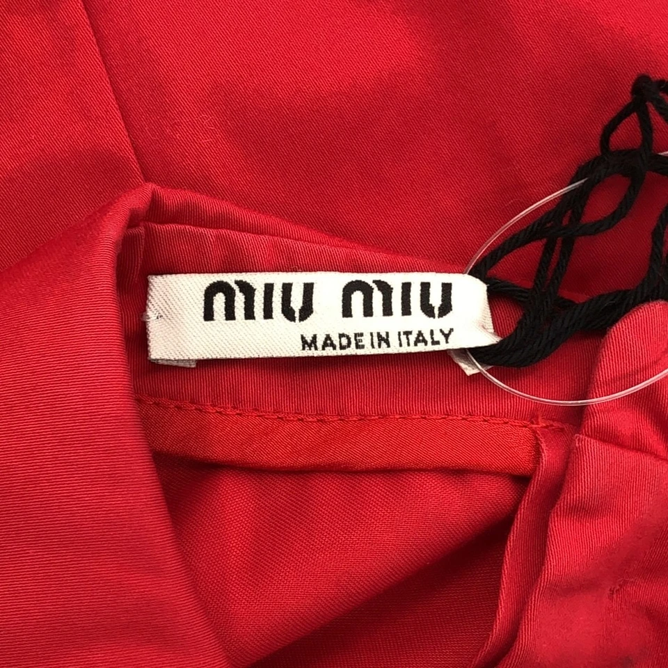 Blusa Miu 16AW Bordada Reunida MK1188 Roja 40 Usada MESC-0 Foto 3 de 4