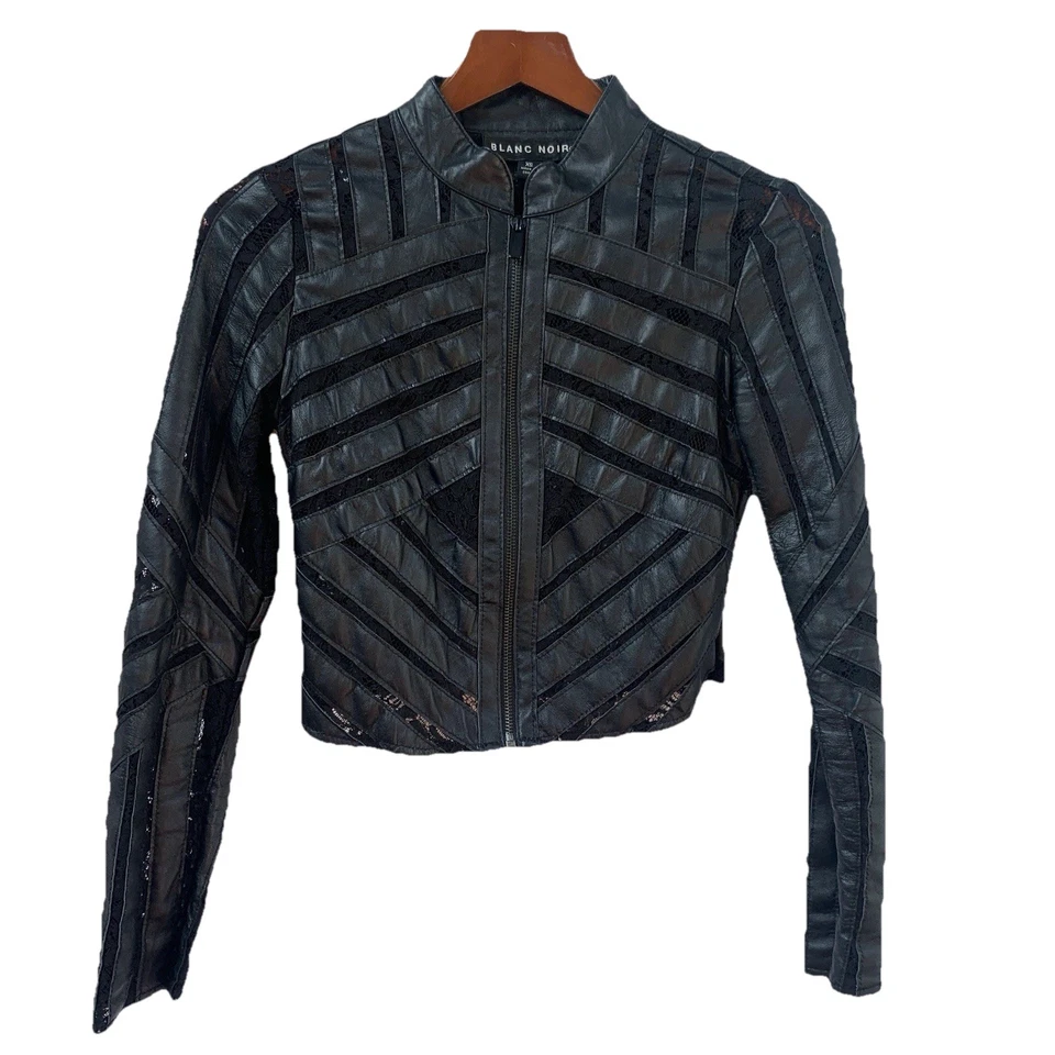 Chaqueta corta Blanc Noir talla XS de cuero negro y encaje Foto 2 de 4