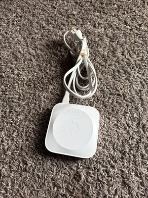 Apple Airport Express 2nd Gen A1392 Unit with Power Cord