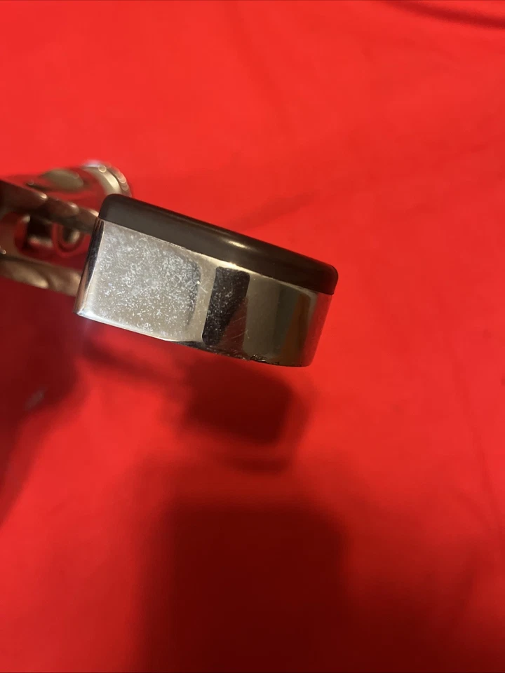 Clavijas de carretera Kuryakyn Harley Davidson con reposacones soportes de clavija de carretera cromadas Foto 4 de 4