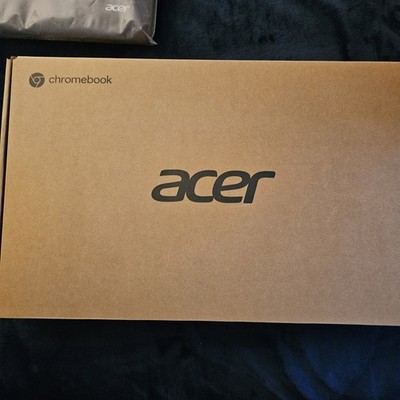 NIB ACER CHROMEBOOK 315, N4020, SILVER CHROMEBOOK. 15.6 SCREEN, 4G MEMORY