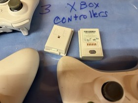 (3) Microsoft Xbox 360 Wireless Controllers White Untested