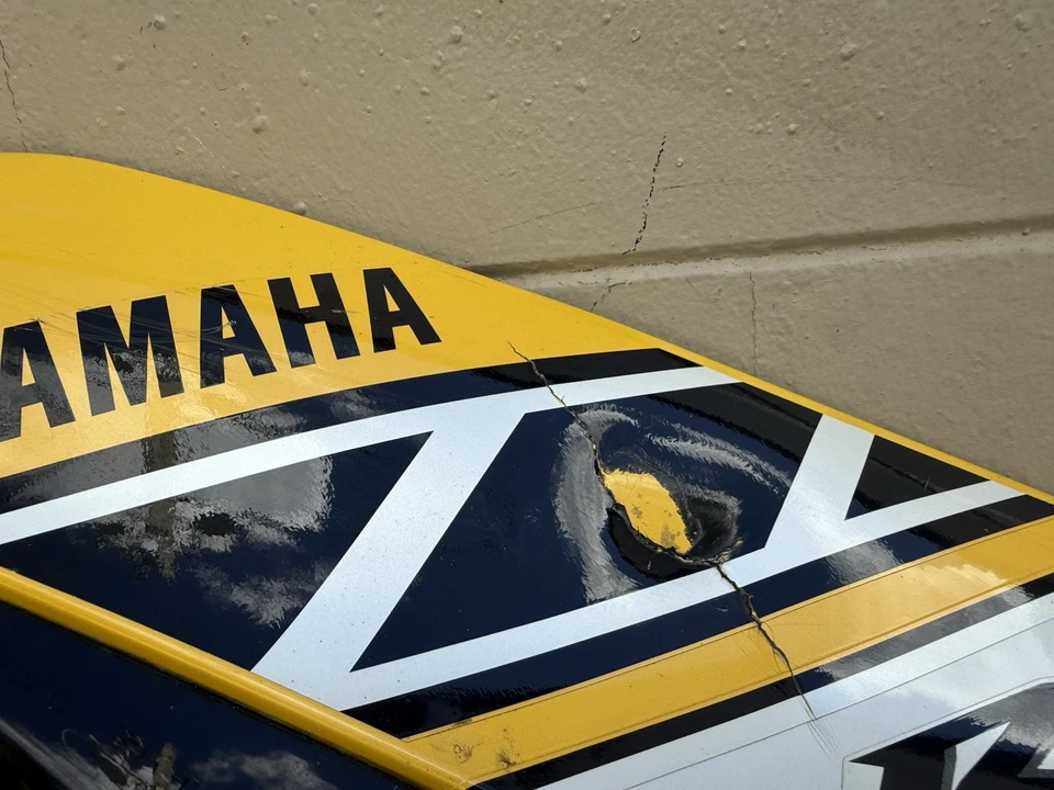 2006 06 YAMAHA YZF R6 R6R LEFT FRONT MID SIDE FAIRING COWL OEM 50th ANN  * MARKS - Image 4 of 4