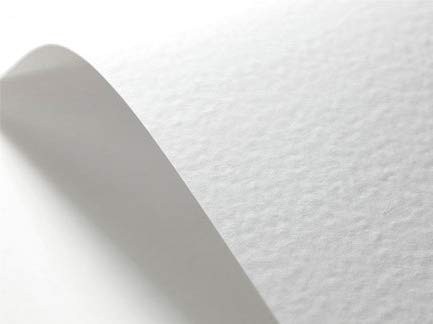 Carton gaufré blanc effet martelé fini les invitations fades grâce au papier A5 246g