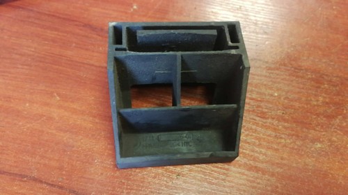 BMW E60 E61 E63 E64 Kühler Unterträger 17117544526