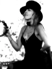 BEAUTIFUL STEVIE NICKS 8X10 Photo