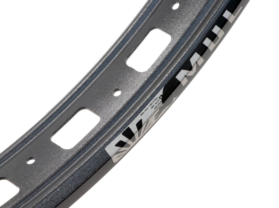 Sun Ringle Mulefut 50 SL 27.5+ Rim Strip 584 x 38mm Wide Black