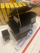 CONCORD DOLLHOUSE "MUSEUM" 1:12 BLACK MUSIC BOX GRAND PIANO  #991B, OB! READ!