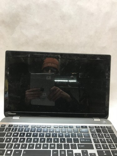 Toshiba Satellite P55-A5312 15" Laptop Intel Core i5 NO RAM For Parts/Repair -DW - Picture 2 of 8