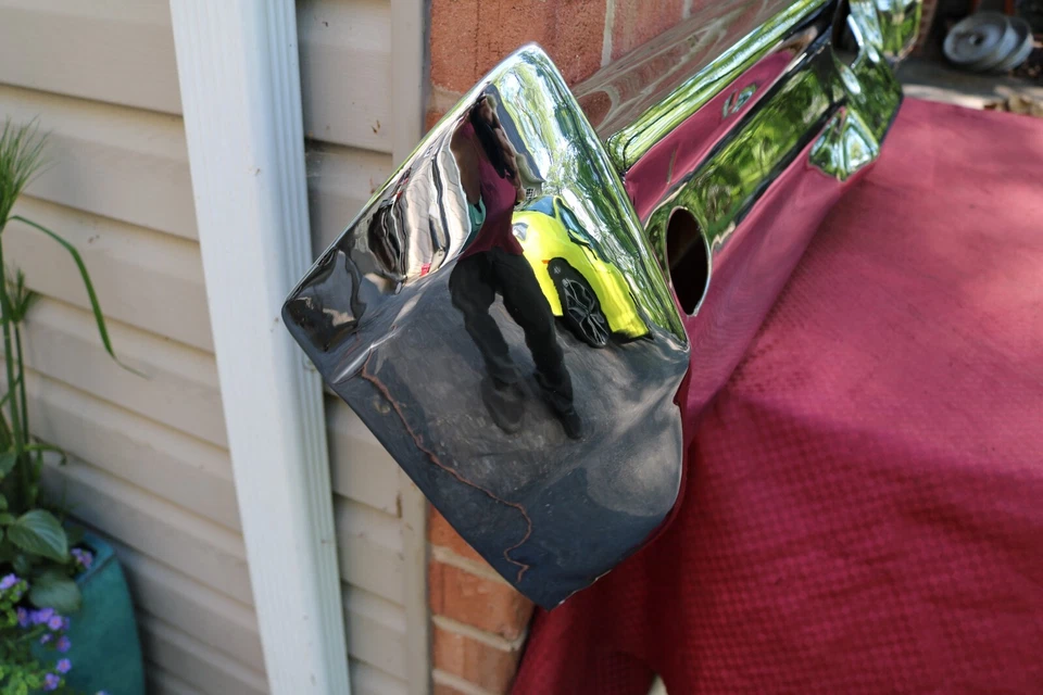 65 1965 Pontiac GTO LEMANS TEMPEST PARACHOQUES TRASERO CROMADO CROMADO Foto 3 de 4