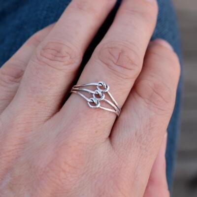 Einfach 925 Sterlingsilber dreifach Liebesknoten Ring Ring Schmuck echte kleine Edelsteine