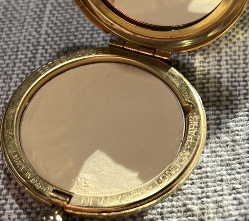Vintage Estee Lauder Gold Tone Scroll Metal Pocket Watch Style Makeup Compact. - Picture 11 of 12