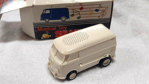 VOLKSWAGEN BUS Soundwagon Record Player VW BUS Van White Tamco Untested