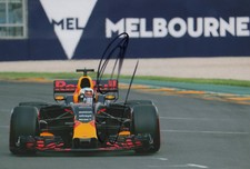 Daniel Ricciardo "Red Bull 2017" Autogramm signed 20x30 cm Bild