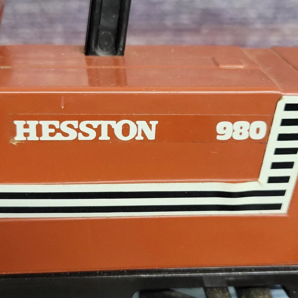 Hesston Fiat 980 литая рама пластиковая кабина масштаб 1/16 с передним трактором черный/brn - Изображение 4 из 4