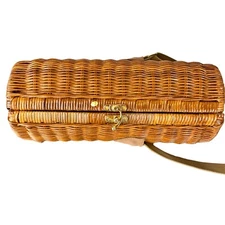 PICNIC TIME ☆ Wicker Wine Bottle Picnic Basket Tote ☆ Barrell Shaped
